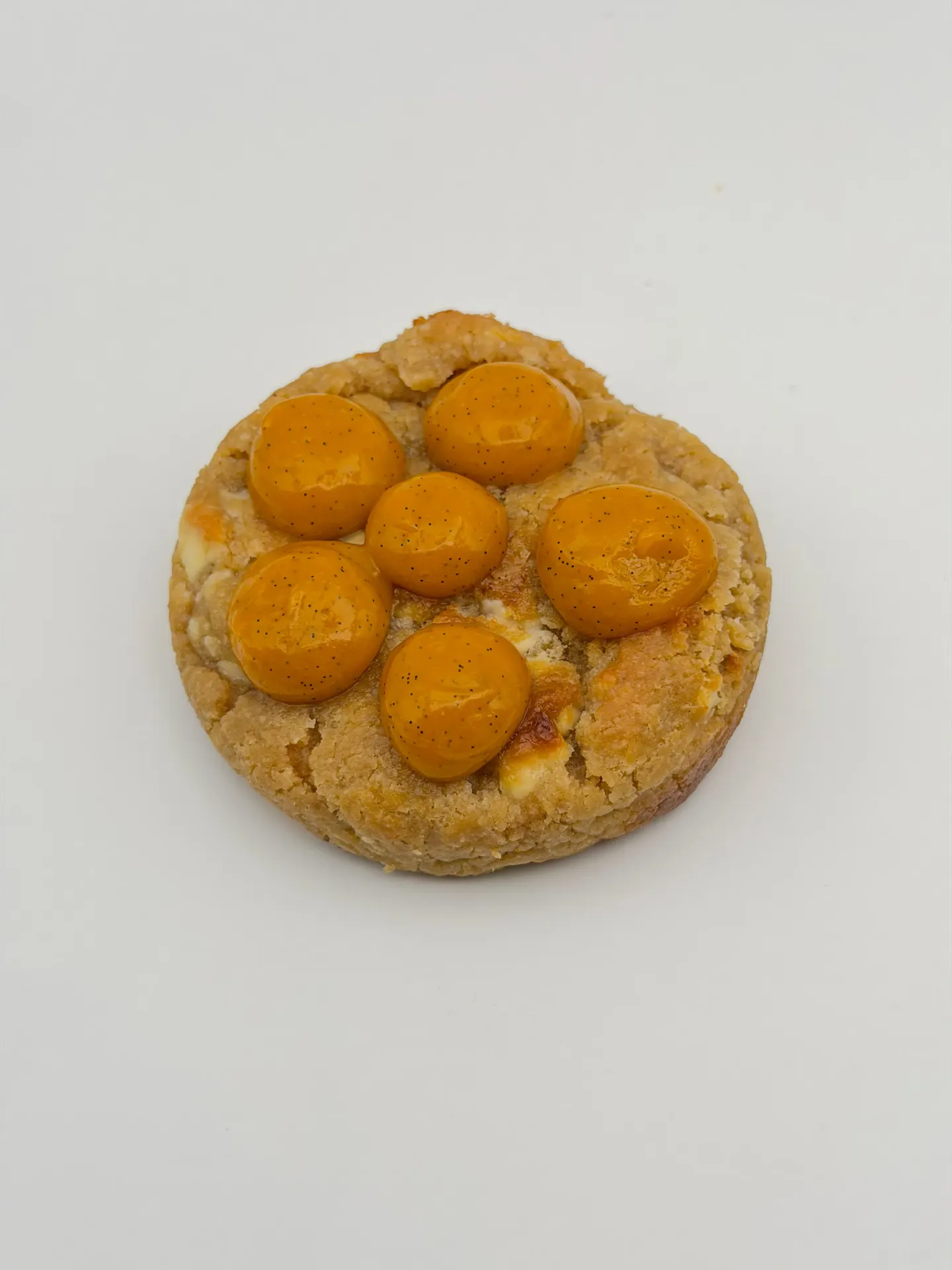 Mango and vanilla cookie