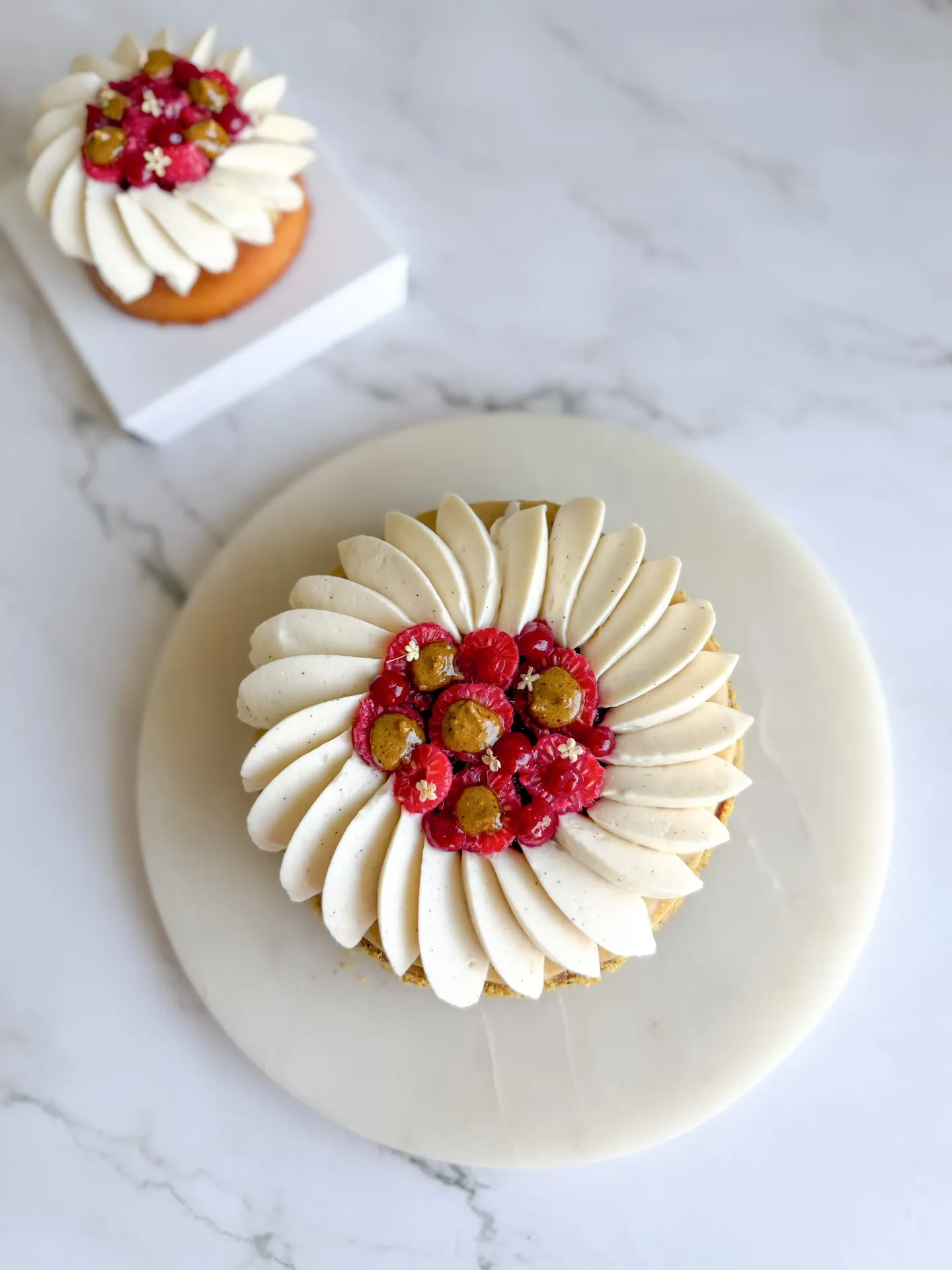 Pistachio raspberry tart- Serves 4